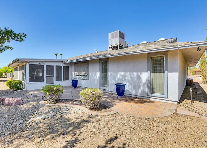 Holiday home Near Surprise Stadium! W/ Pet-friendly Yard *